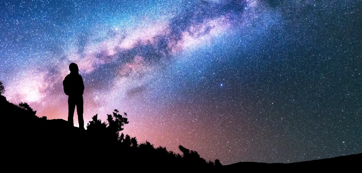 ISMERD MEG, KI VAGY VALÓJÁBAN!