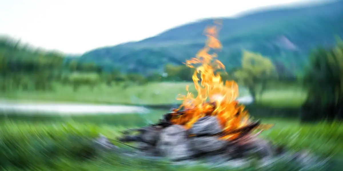 AKCIÓBAN ISTEN LELKE